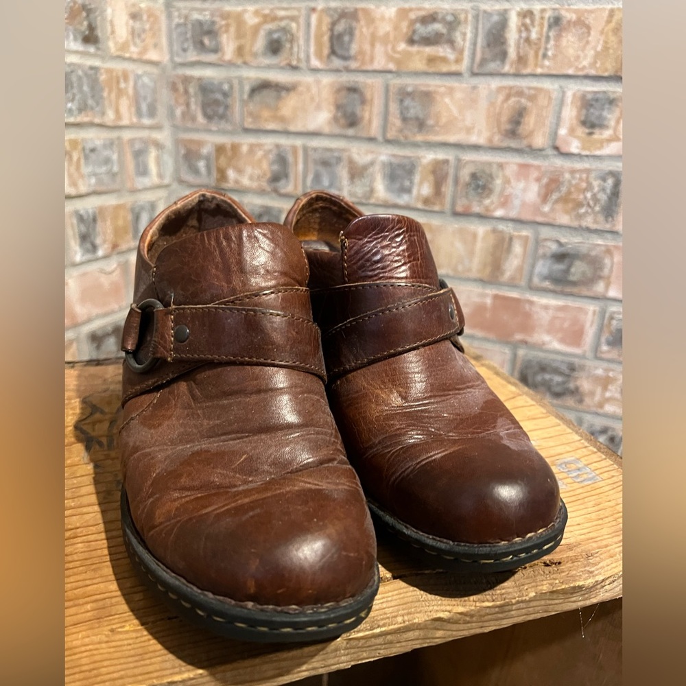 Born women’s dress shoes